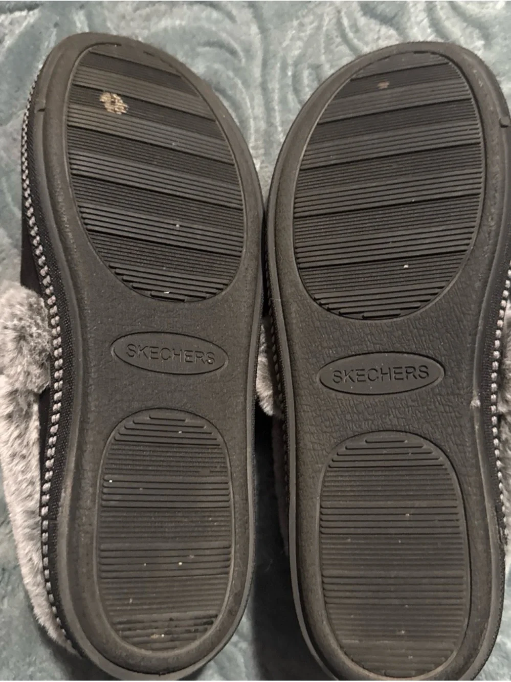 Skechers Women’s Black Slippers with Gray Faux-Fur Trim